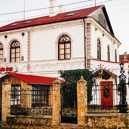 Antique House Hotel Dubno Exteriör bild